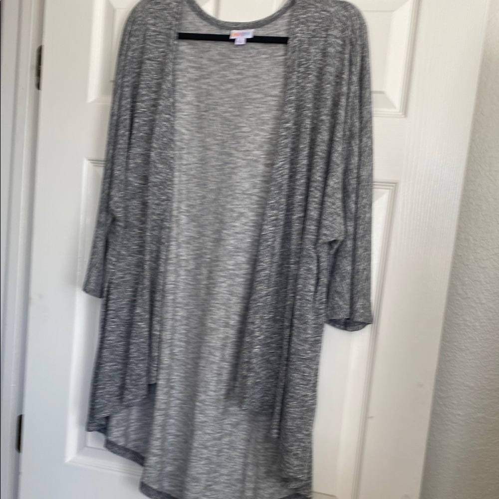 Like new LuLaRoe Lindsay Gray Women's Sweater